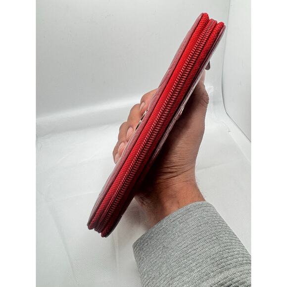 CHANEL - 2011 Interlocking CC Logo Wallet - Picture 6 of 7